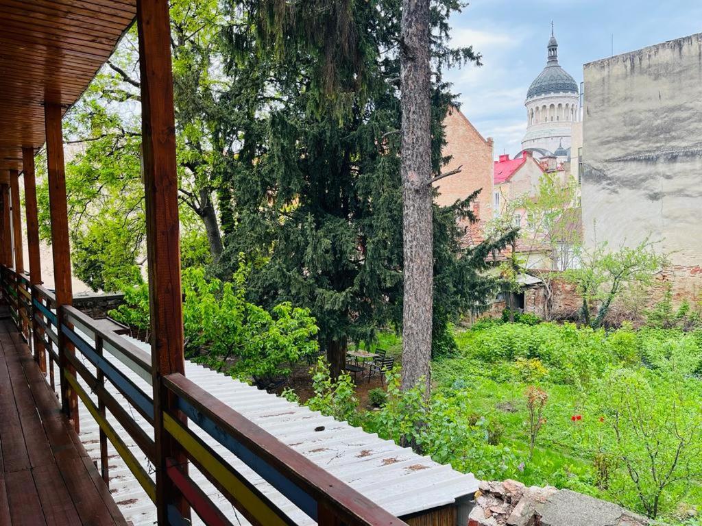 Zen Vandrerhjem Cluj-Napoca Eksteriør bilde